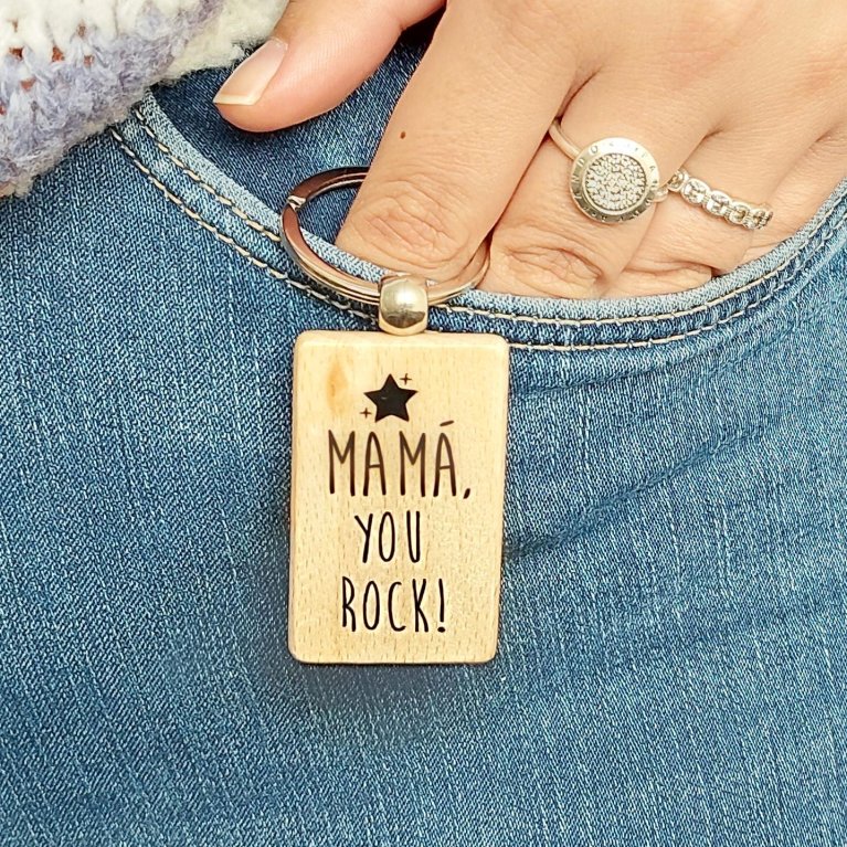 Llavero de madera "Mamá, you rock!"