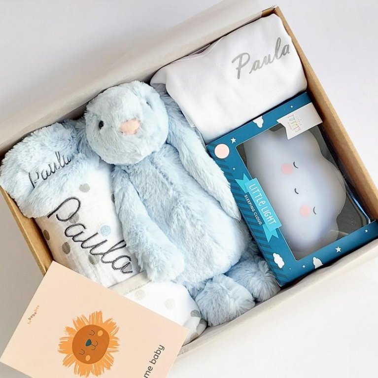 Canastilla para bebé personalizada en tonos azules