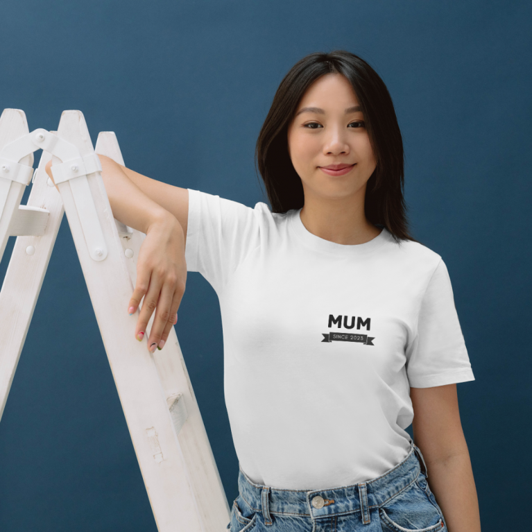 Camiseta  "Mum since XXXX"